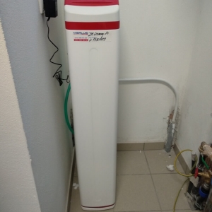Zmäkčovač Economy malé rozmery